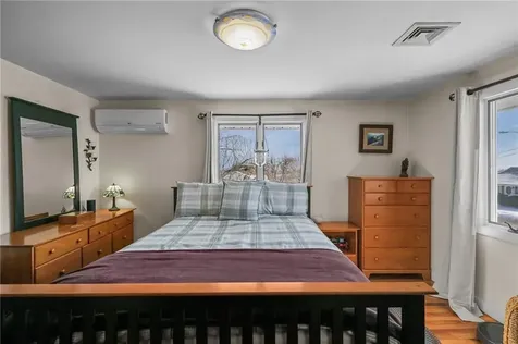 33 Orchard View Road Portsmouth RI 02871