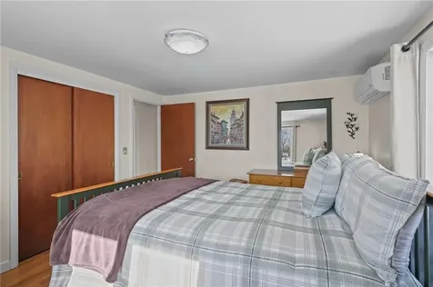 33 Orchard View Road Portsmouth RI 02871