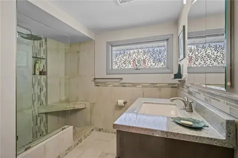 33 Orchard View Road Portsmouth RI 02871