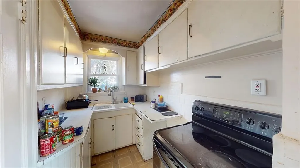 43 Higgins Avenue Providence RI 02908