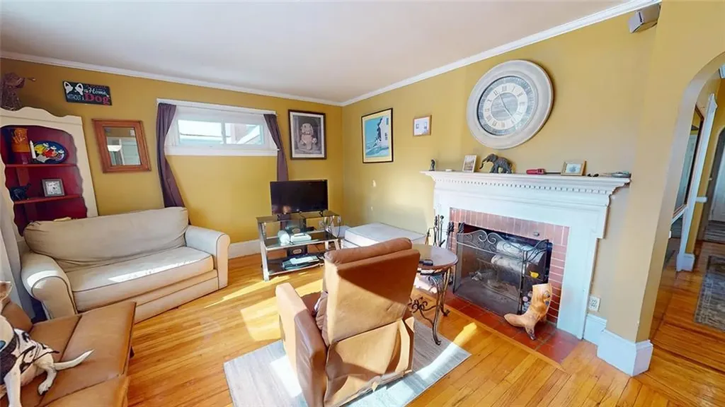 43 Higgins Avenue Providence RI 02908