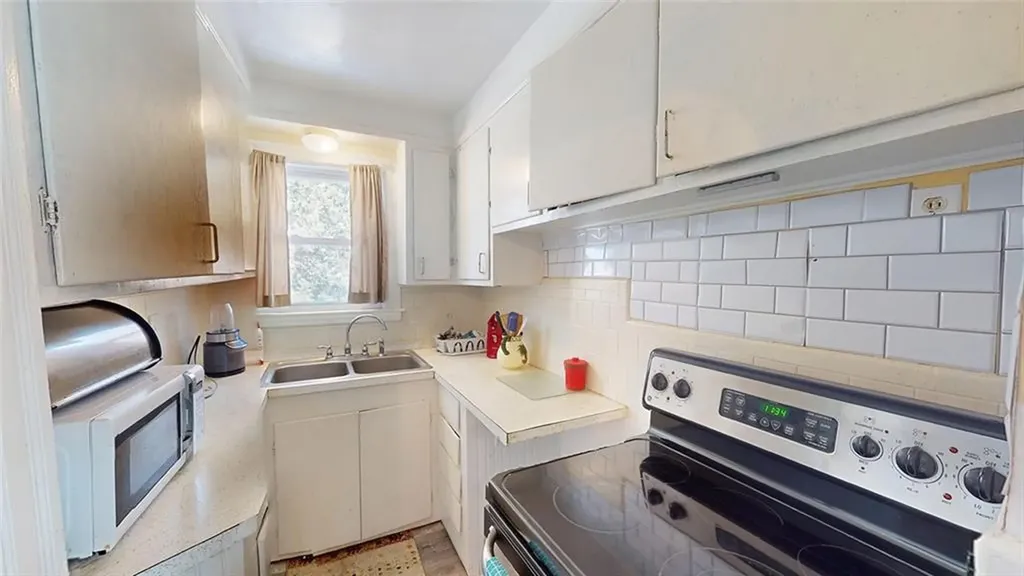 43 Higgins Avenue Providence RI 02908