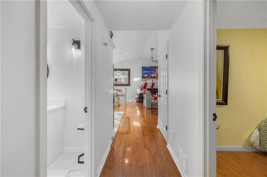 26 Smith Street Lincoln RI 02865