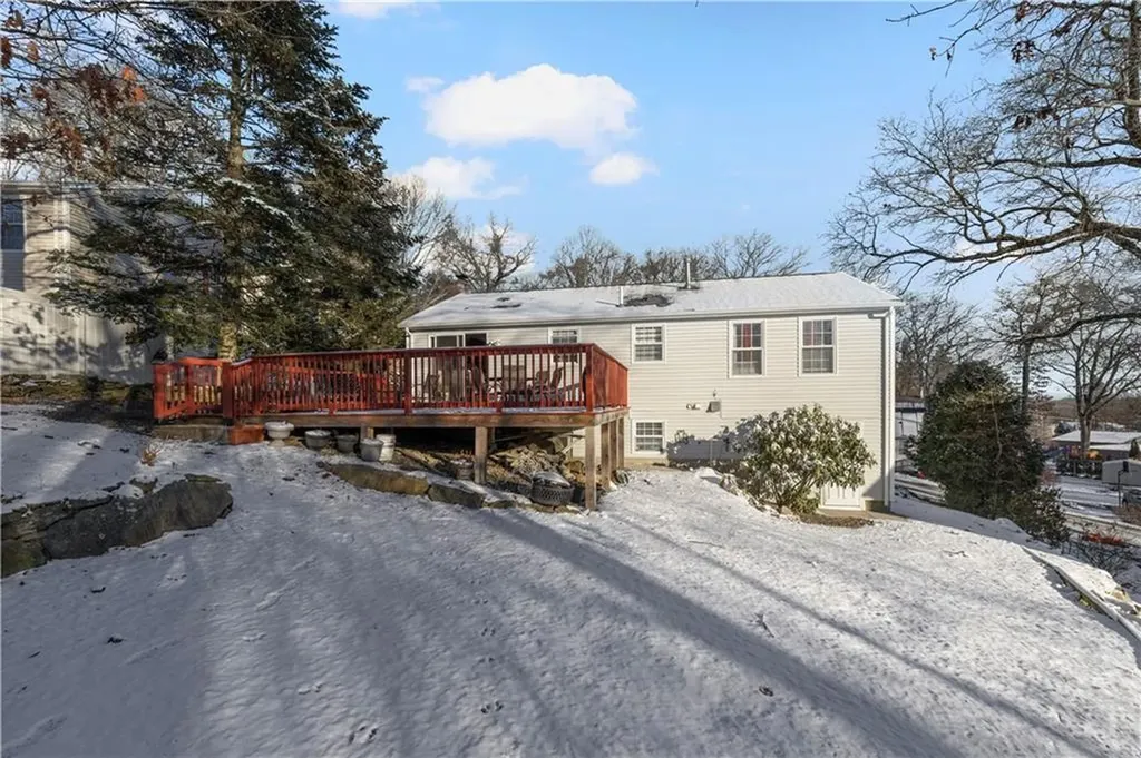 26 Smith Street Lincoln RI 02865