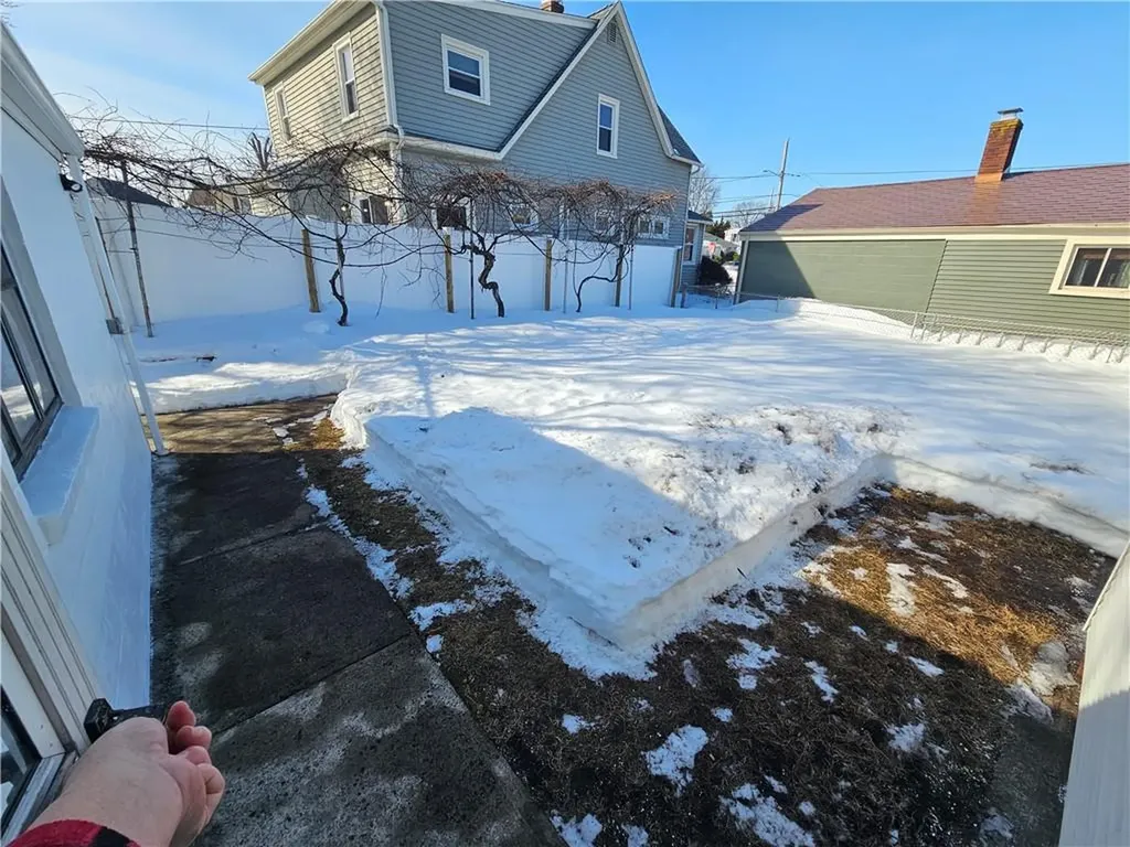 34 Elmcrest Drive Pawtucket RI 02861