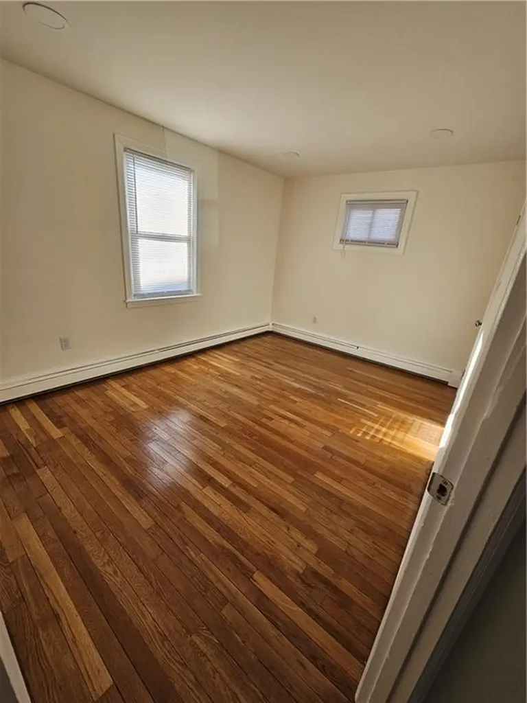 34 Elmcrest Drive Pawtucket RI 02861