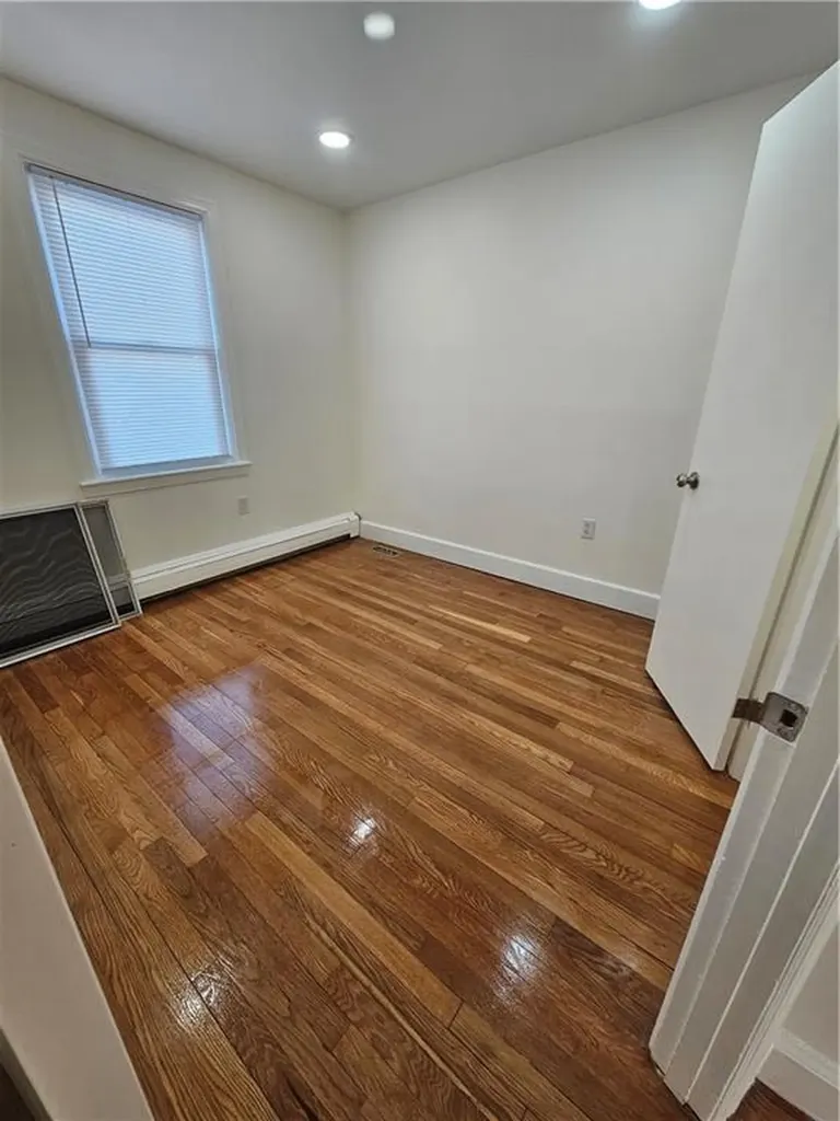 34 Elmcrest Drive Pawtucket RI 02861