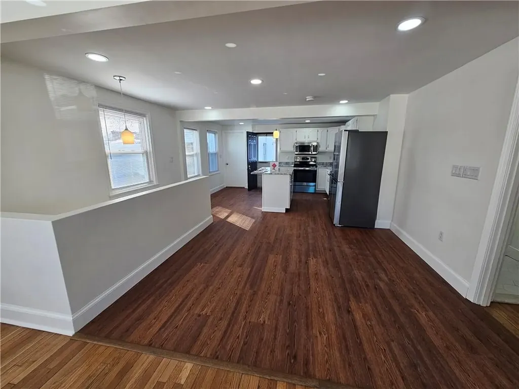 34 Elmcrest Drive Pawtucket RI 02861