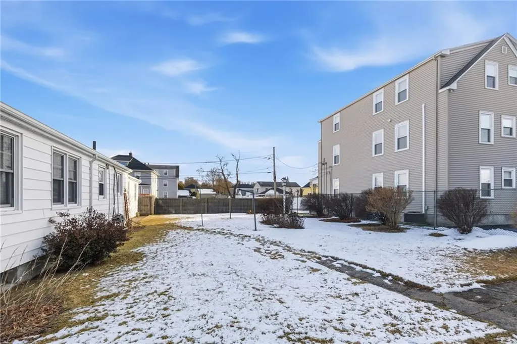 60 Stedman Avenue Pawtucket RI 02860