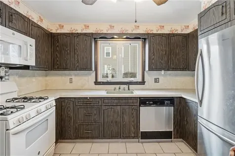 60 Stedman Avenue Pawtucket RI 02860