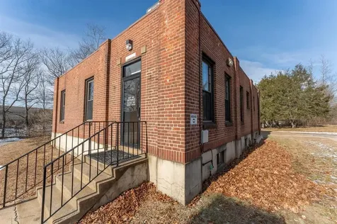 30 Harris Street Putnam CT 06260