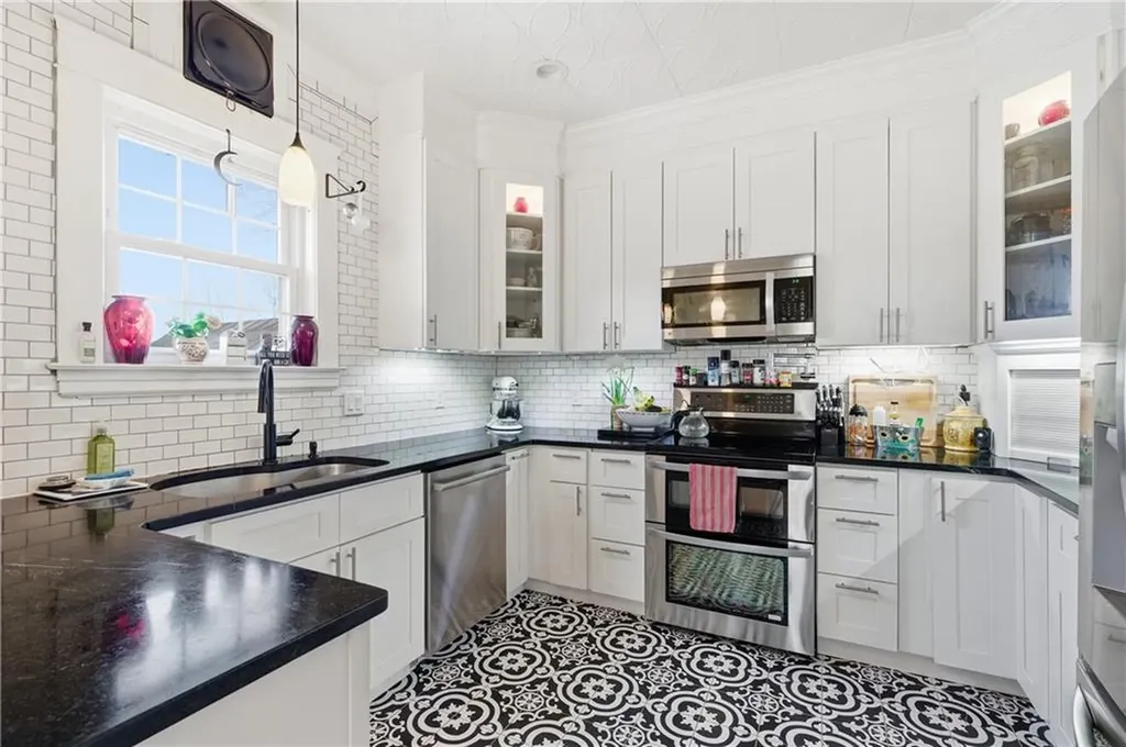 1 Bouvier Avenue Lincoln RI 02838