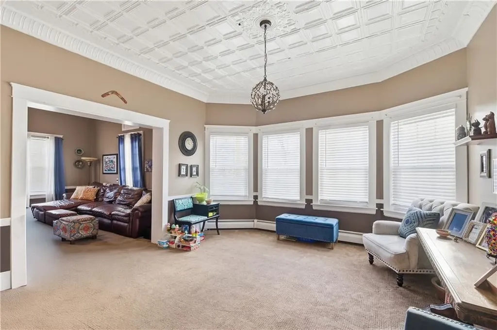 1 Bouvier Avenue Lincoln RI 02838