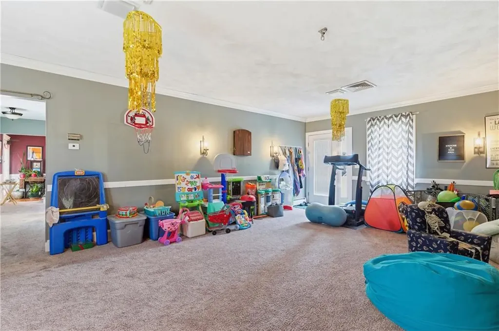 1 Bouvier Avenue Lincoln RI 02838