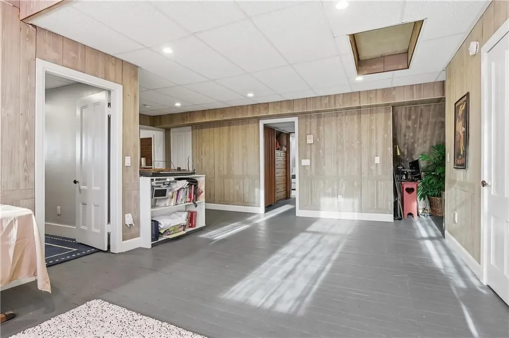 1 Bouvier Avenue Lincoln RI 02838