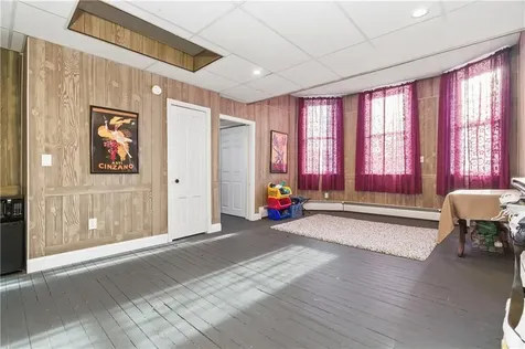 1 Bouvier Avenue Lincoln RI 02838