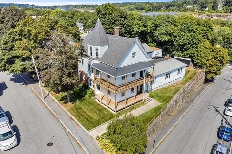 1 Bouvier Avenue Lincoln RI 02838