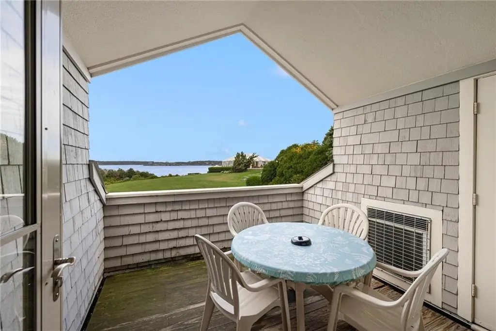 65 Ridge Road Newport RI 02840