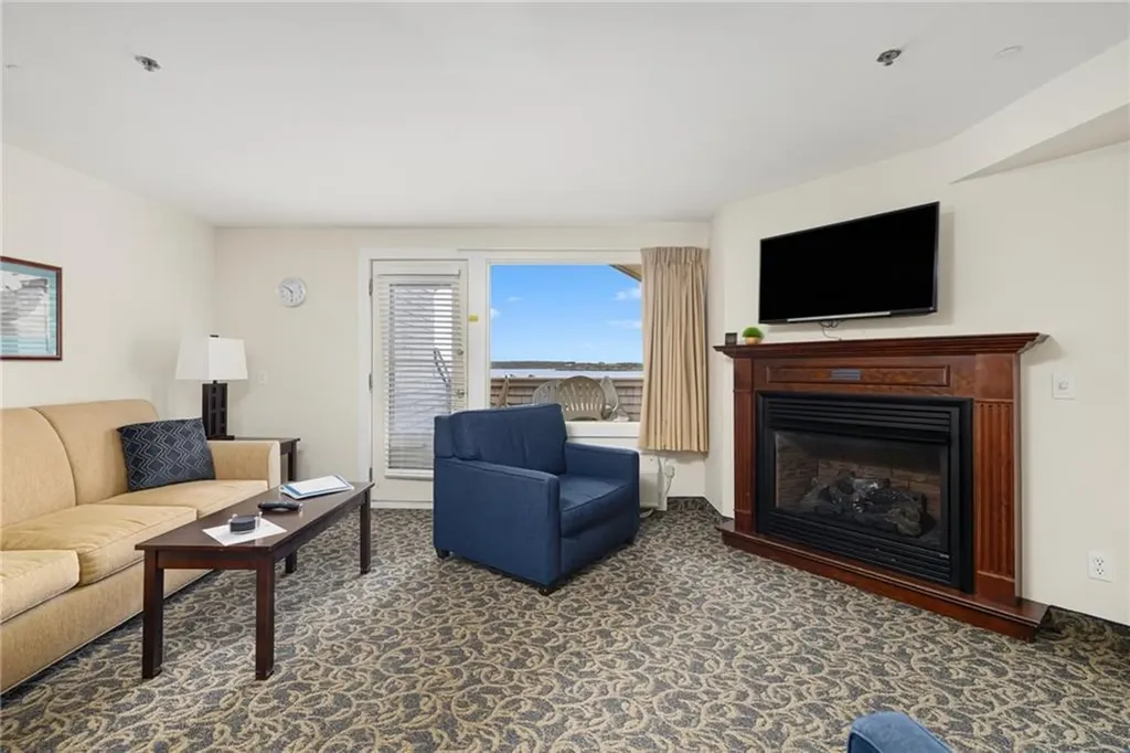 65 Ridge Road Newport RI 02840