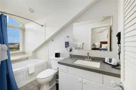 65 Ridge Road Newport RI 02840