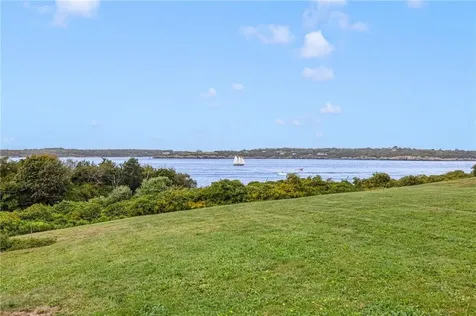 65 Ridge Road Newport RI 02840