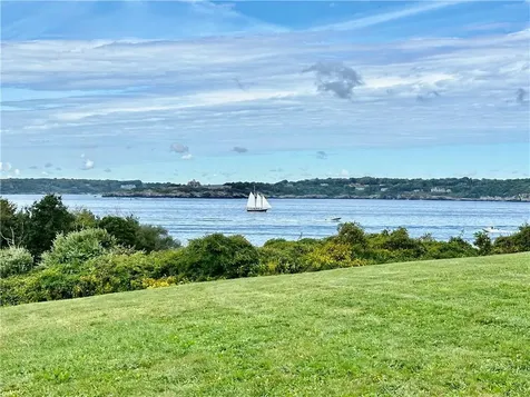 65 Ridge Road Newport RI 02840