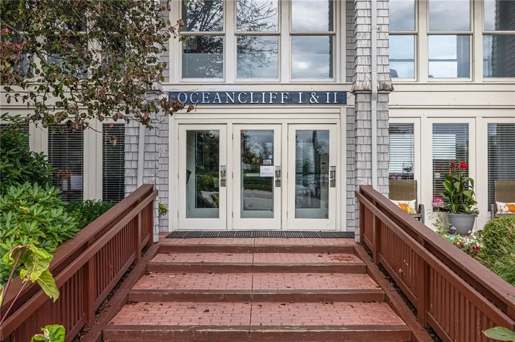 65 Ridge Road Newport RI 02840