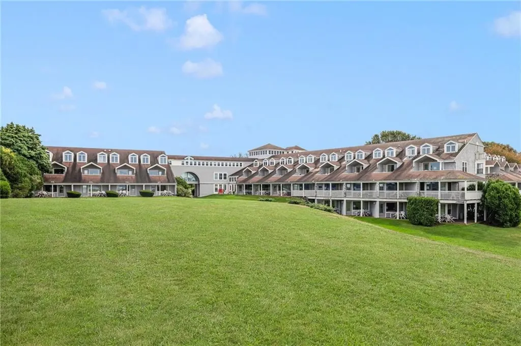 65 Ridge Road Newport RI 02840