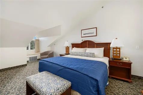 65 Ridge Road Newport RI 02840