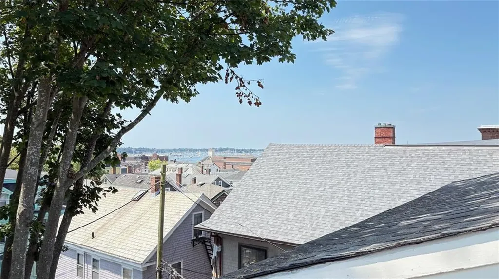 75 Pelham Street Newport RI 02840