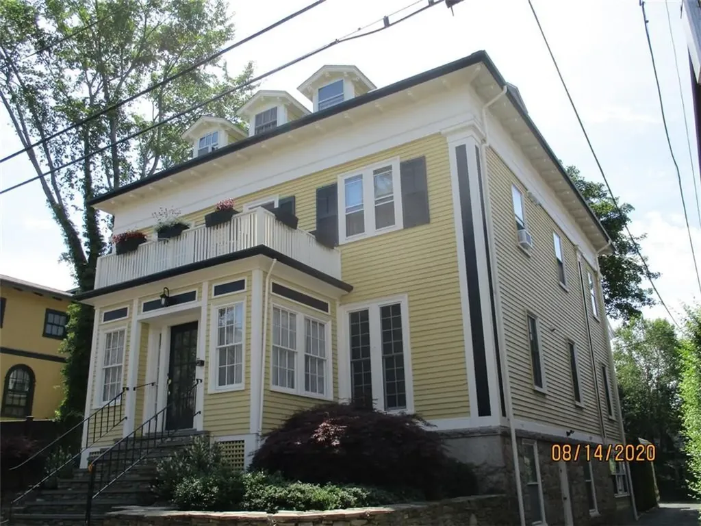 75 Pelham Street Newport RI 02840