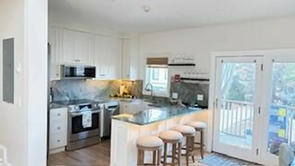 75 Pelham Street Newport RI 02840