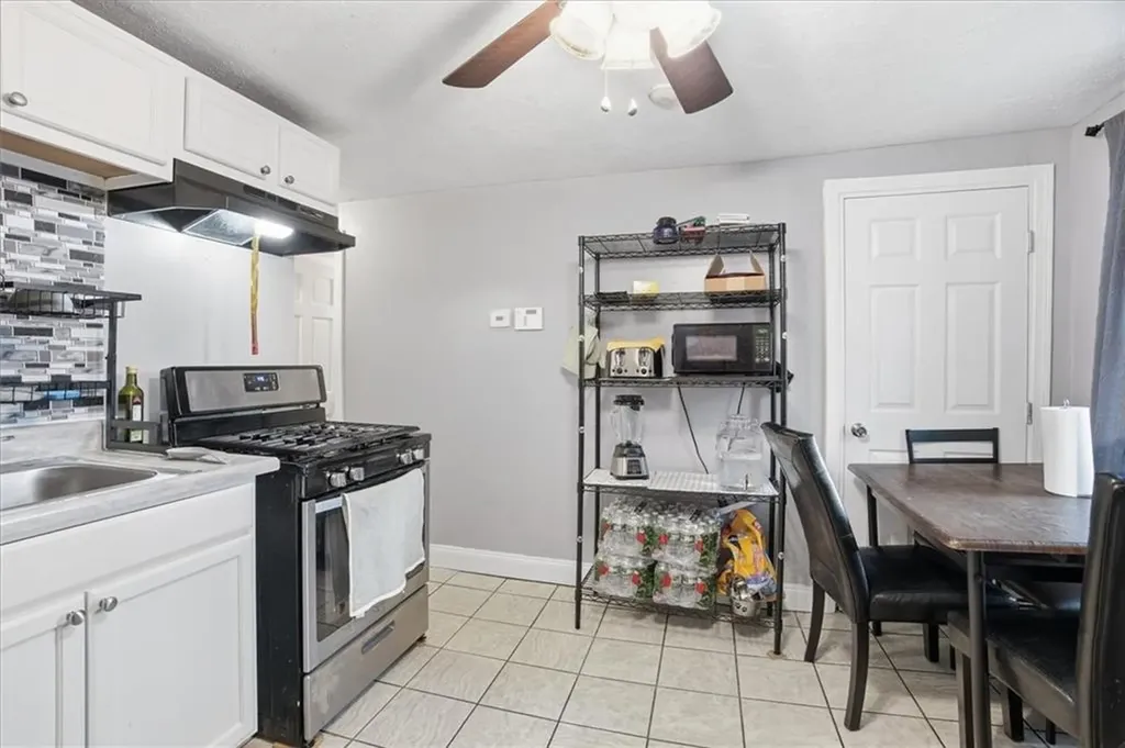 6 Bailey Court Providence RI 02909