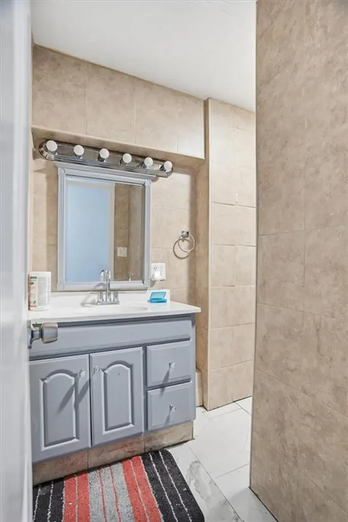 6 Bailey Court Providence RI 02909