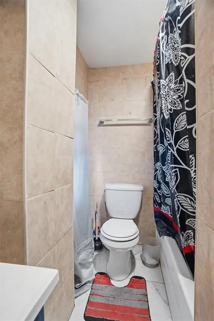 6 Bailey Court Providence RI 02909