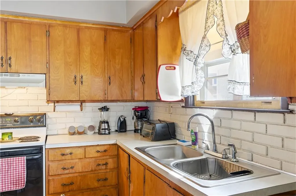 36 Hereford Street Providence RI 02908