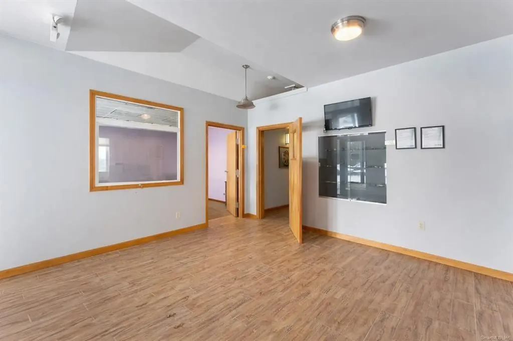 51 Ridge Road Putnam CT 06260