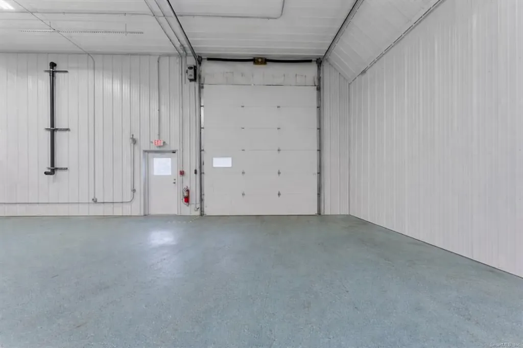 51 Ridge Road Putnam CT 06260