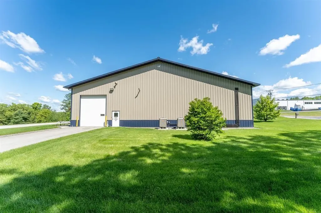 51 Ridge Road Putnam CT 06260