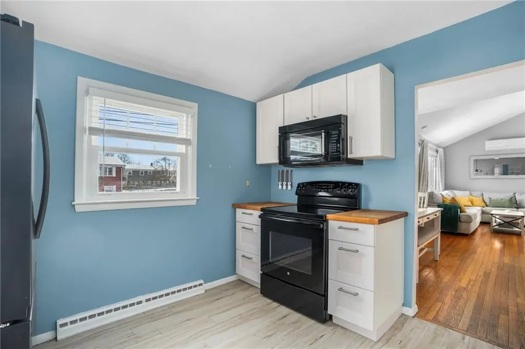 35 Squantum Drive Middletown RI 02842