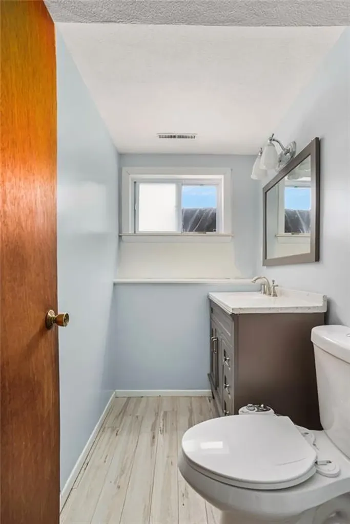 35 Squantum Drive Middletown RI 02842