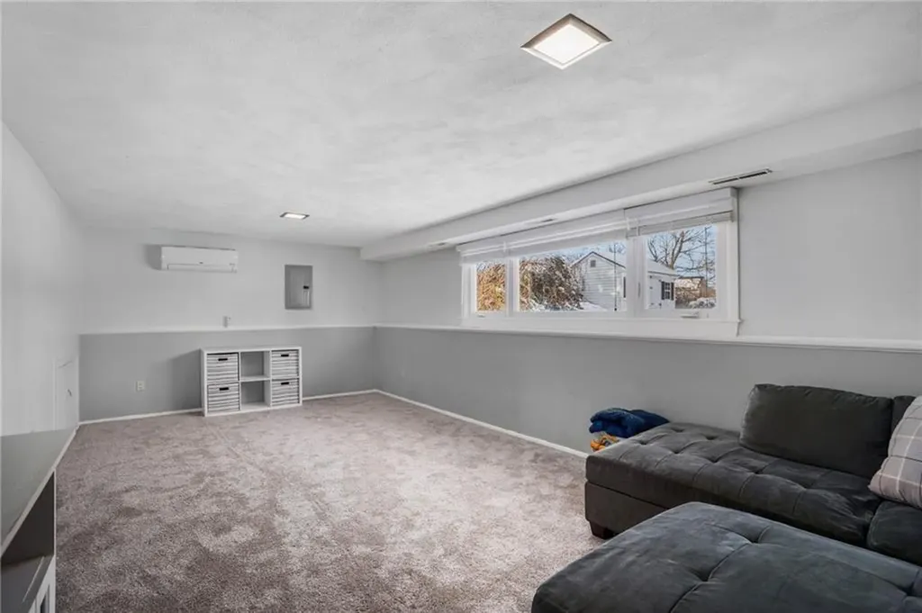 35 Squantum Drive Middletown RI 02842