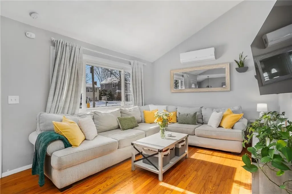 35 Squantum Drive Middletown RI 02842
