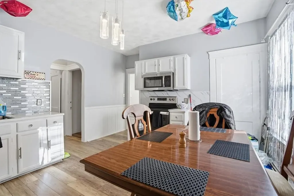 183 Byfield Street Providence RI 02905