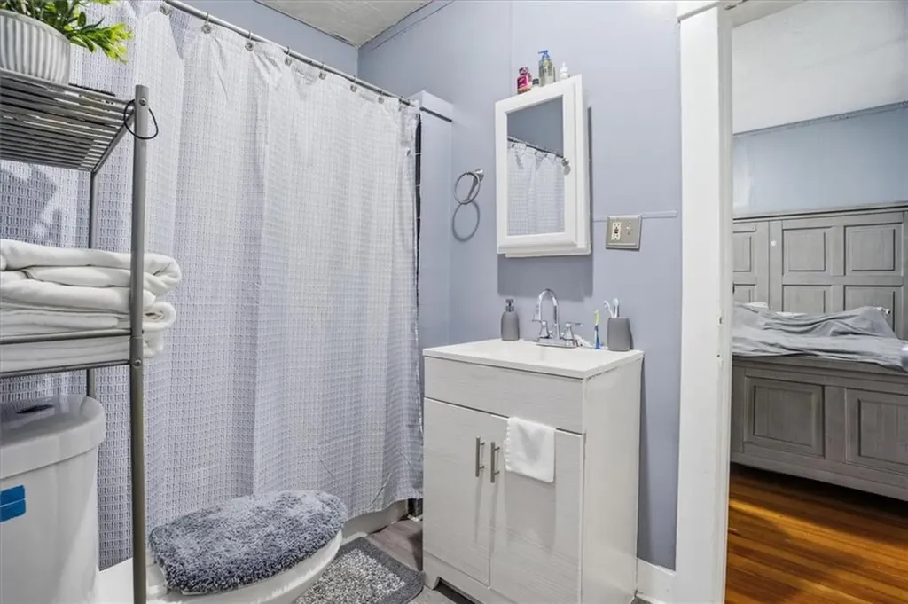 183 Byfield Street Providence RI 02905