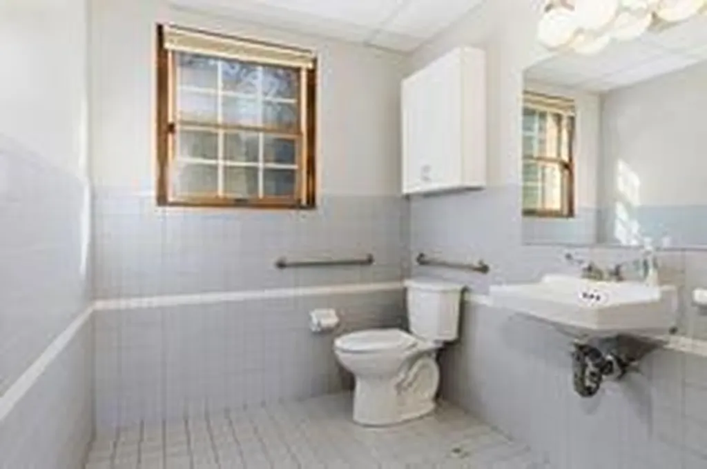 352 Park Avenue Woonsocket RI 02895