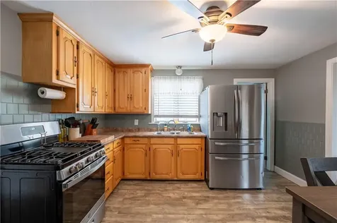 727 Mendon Road Woonsocket RI 02895