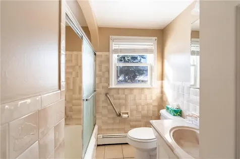 727 Mendon Road Woonsocket RI 02895