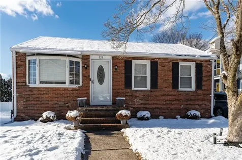 727 Mendon Road Woonsocket RI 02895