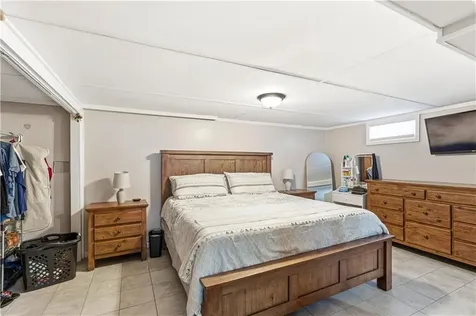 727 Mendon Road Woonsocket RI 02895